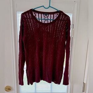AE burgundy light sweater with zipper detail